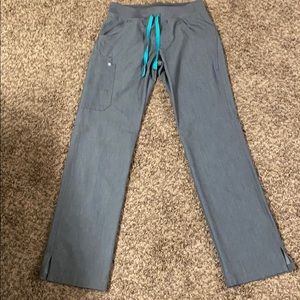 Figs Kade Cargo Scrub Pants Graphite